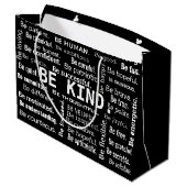 Be Kind Word Cloud Große Geschenktüte (Rückseite Schrägansicht)
