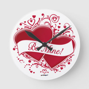 Be Mine! Red Hearts Runde Wanduhr