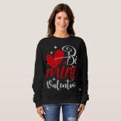 Be Mine Valentine Shirt – Romantic Heart Typograph (Vorne ganz)