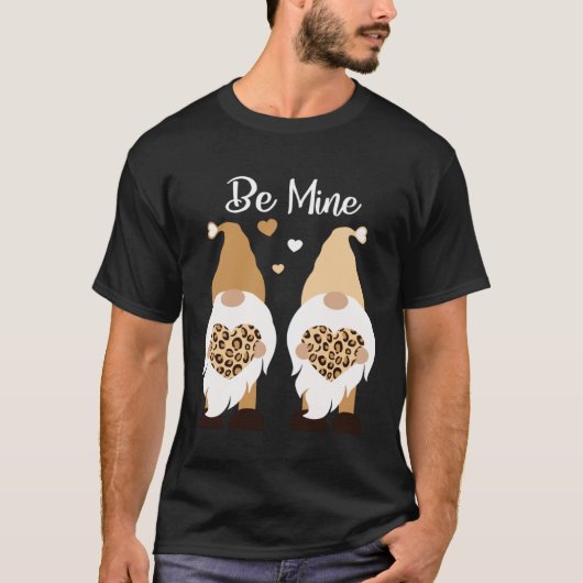 Be Mine Valentines Day Leopard Print Gnome T-Shirt (Vorderseite)