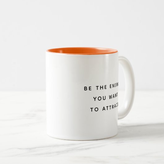 Be The Energy Typography Modern Two-Tone Mug Zweifarbige Tasse (VorderseiteRechts)