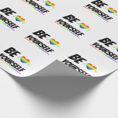 Be yourself  | LGBTQ+ Pride  Geschenkpapier (Ecke)