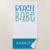 Beach Babe Funky Typografy Name Aquamarin White Strandtuch (Vorderseite)