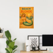 Beach Blonde Pin-Up Mermaid Retro Coastal Life Art Poster (Heimbüro)