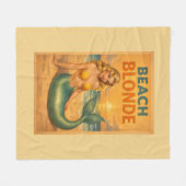 Beach Blonde Pin-Up Mermaid - Yellow Retro Coastal Fleecedecke (Vorderseite (Horizontal))