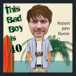 Beach Bum 40th Men's Birthday Bad Boy Fun Cut-out Gartenschild<br><div class="desc">Für beste Ergebnisse: Verwenden Sie ein hochwertiges Portrait. Wählen Sie "Weiter anpassen". Sie müssen die Skalenfunktion und die Pfeiltasten verwenden, um das Bild zu verschieben, um das Gesicht an der richtigen Stelle zu bekommen. Drücken Sie gleichzeitig die Taste "Strg" auf Ihrer Tastatur, während Sie mit der Maus oder den Pfeiltasten...</div>