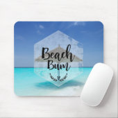 Beach Bum mit Strandschirm aus Strohdach Mousepad (Mit Mouse)