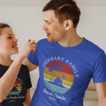 Beach Cruise Family Wiedersehen Retro Matching<br><div class="desc">Auf einer Kreuzfahrt mit der Familie? Passen Sie diese Retrodesigns für die ganze Familie an, indem Sie Ihren Familiennamen, Ihren eigenen Text und das Jahr des Abenteuers hinzufügen. Ich hoffe, es geht nicht nur um das coole Design, das Sie in den Augen haben, sondern auch darum, dass Sie es nie...</div>
