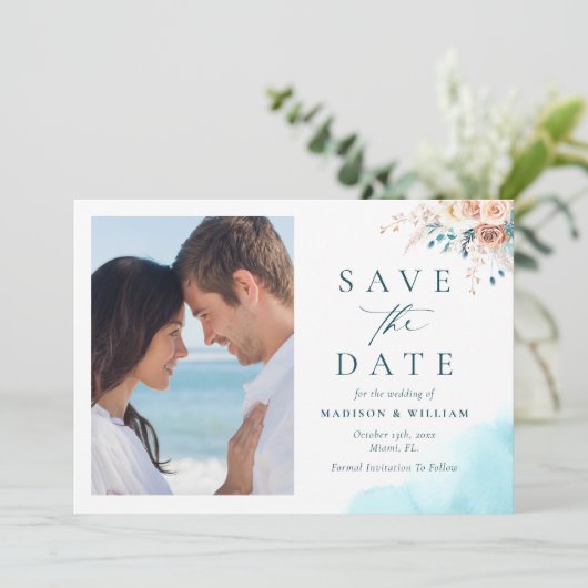 Beach Destination Save the Date Card (Stehend Vorderseite)