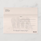 Beach Flip Flops auf Sand Save the Date Postkarte (Rückseite)