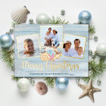 Beach Frohe Weihnachts-Wood-Foto Küste Gold Folien Feiertagskarte<br><div class="desc">Mit dieser personalisierten Urlaubskarte an der Küste mit 3 Fotos und einer Kalligraphie mit Goldfolie aus "Frohe Weihnachten" können Sie am Strand gemütliche Weihnachtswünsche versenden. In der Mitte befindet sich eine Gruppe von Aquarellen mit einem Hintergrund aus Strandholz.</div>