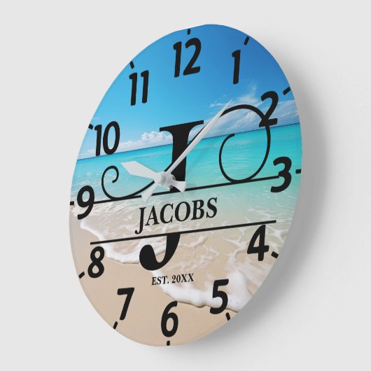Beach Front J Monogram Große Wanduhr (Winkel)
