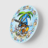 Beach Gnom Runde Wanduhr (Winkel)