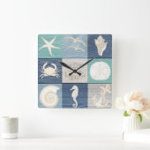 Beach Happy Place Blue Aqua Old Wood Sea Clock Quadratische Wanduhr (Zuhause)