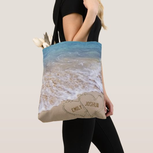 Beach Hearts in Ocean Sand Tasche (Von Nahem)