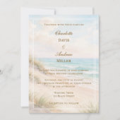 Beach hearts sand initials wedding einladung (Vorderseite)