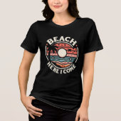 Beach Here I Come Retro Sunset Tri-Blend Shirt (Vorderseite)
