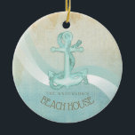 Beach House Nautical Anchor and Rope Aqua ID623 Keramik Ornament<br><div class="desc">Dieses Produkt in den sanften Farben von Meer und Sand ermöglicht es Ihnen, einfach Ihren eigenen Namen und Text mit der bereitgestellten Vorlage hinzuzufügen. Der einfache Anker und das Seil-Bild auf einem bedrückten, wasserfarbenen Hintergrund wird durch einen Wellenakzent in Aqua und Weiß hervorgehoben. Wenn Sie nicht das Glück haben, ein...</div>