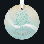 Beach House Nautical Turtle Aqua Blue ID623 Ornament<br><div class="desc">Dieses Acryl-Ornament-Design in den sanften Farben Meer und Sand erlaubt es Ihnen, einfach Ihren eigenen Namen und Text mit der bereitgestellten Vorlage hinzuzufügen. Das einfache Schildkrötenbild auf einem beängstigenden, wasserfarbenen Hintergrund wird durch einen Wellenakzent in Aqua und Weiß hervorgehoben. Wenn Sie nicht das Glück haben, ein Strandhaus oder eine Hütte...</div>