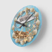 Beach Hut/Beach House Clock, Sea View Runde Wanduhr (Winkel)