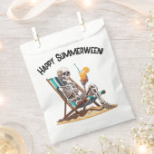 Beach Lounges Skeleton Halloween Geschenktütchen (Ausgeschnitten)