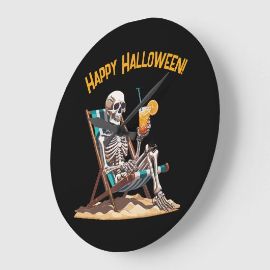 Beach Lounges Skeleton Halloween Große Wanduhr (Winkel)