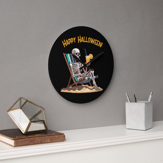 Beach Lounges Skeleton Halloween Große Wanduhr (Büro)