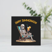 Beach Lounges Skeleton Halloween Grußkarte Karte (Stehend Vorderseite)