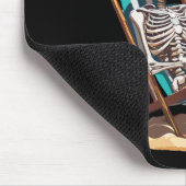 Beach Lounges Skeleton Halloween Mousepad (Ecke)