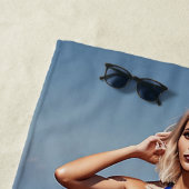 Beach Model Girl Pose in Bikini Beach Handtuch (Beispiel)