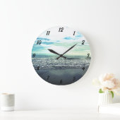 Beach Ocean Abstrakt Blue Gray Artistic Modern Große Wanduhr (Zuhause)