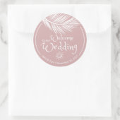 Beach Palm Leaf Dusty Rose Hochzeit Willkommen Runder Aufkleber (Tasche)