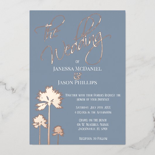 Beach Palm Trees Dusty Blue Tropical Wedding Folieneinladung (Vorderseite)