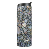 Beach Pebbles Custom Monogram Tumbler Thermosbecher (Nach links gedreht)