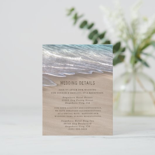 Beach Sand Hearts Elegante Tropical Moderne Hochze Begleitkarte (Stehend Vorderseite)