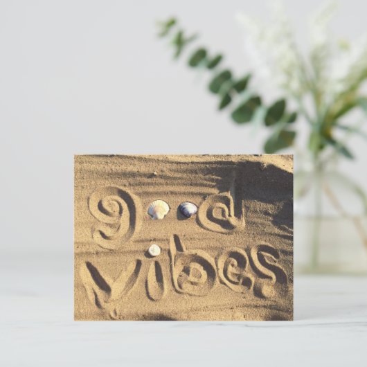 Beach Sand Seashells Foto Fun Good Vibes Zitat Postkarte (Stehend Vorderseite)