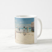 Beach Scene (Holiday at Mentone) (australische Kun Kaffeetasse (VorderseiteRechts)