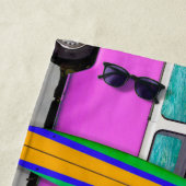 Beach Scene mit Fuchsia Pink Van und Surfboard Strandtuch (Beispiel)