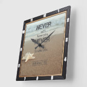 Beach Starfish Hebräische 13:5 Quadratische Wanduhr (Winkel)