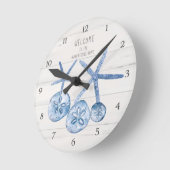 Beach Starfish Sand Dollar Modern Blue White Wood Runde Wanduhr (Winkel)
