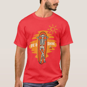 Beach Summer Vacation Skelett & Surfboard T-Shirt