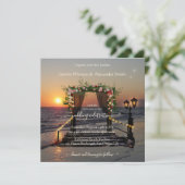 Beach Sunset Floral Arbor Hochzeit Einladung (Stehend Vorderseite)