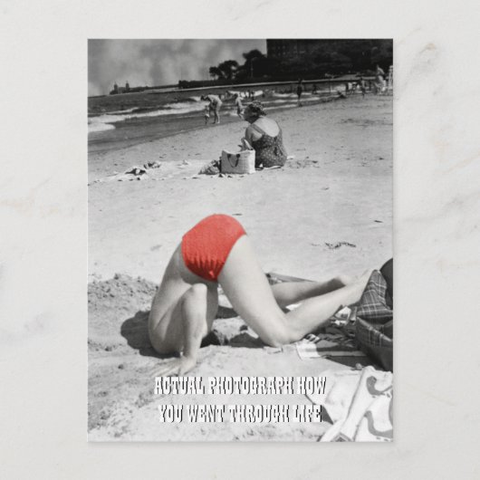Beach Typ Man Kopf in Sand Foto Postkarte (Vorderseite)