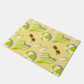 Beach vacay pattern with sunglasses and sun hat fußmatte (Schrägansicht)