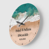 Beach Verlobt Keepake Verlobung 2022 Große Wanduhr (Winkel)