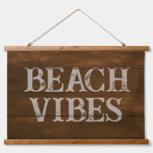 Beach Vibes Wording auf dunklen Holzkarten Wandteppich Mit Holzrahmen (Vorne)