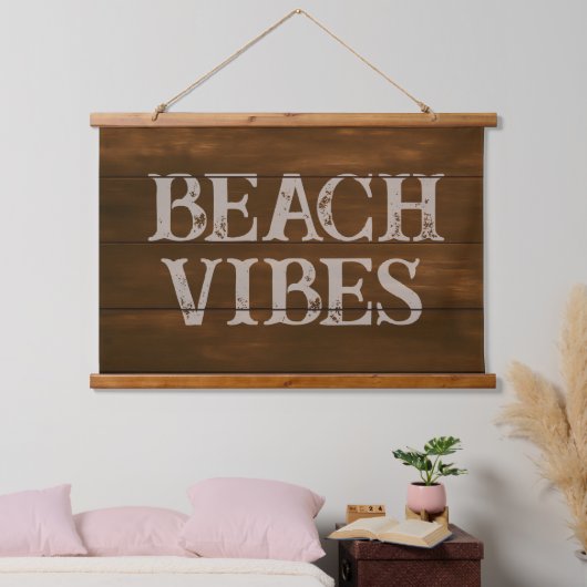 Beach Vibes Wording auf dunklen Holzkarten Wandteppich Mit Holzrahmen (Schlafzimmer)