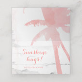 Beach Wedding Coral Palm Trees Platzkarte (Innenseite Aufgefaltet)
