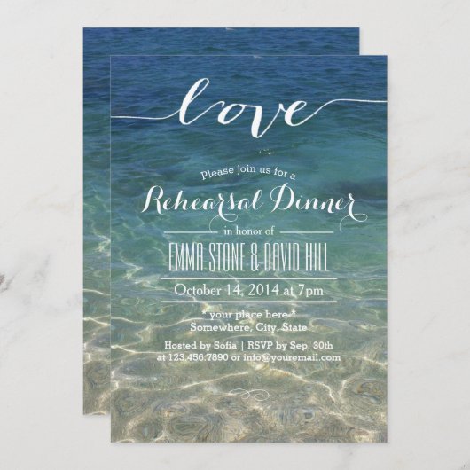 Beach Wedding Elegante Script Liebe Probe Dinner Einladung (Vorne/Hinten)