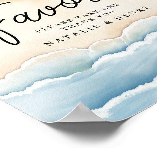 Beach Wedding Fvor Sign mit Sandherzen Poster (Ecke)